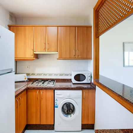 Lively In Andaluc A With Large Pool Apartment *