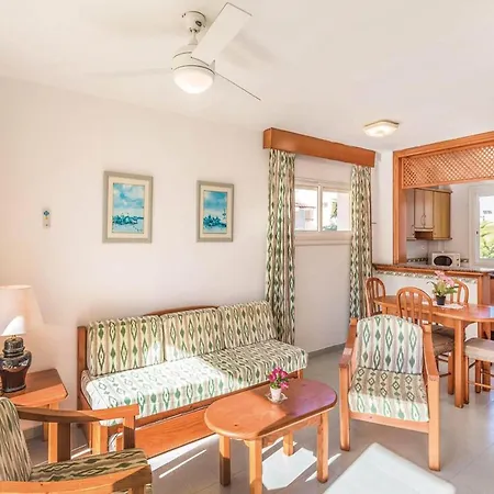 Lively In Andaluc A With Large Pool Apartment