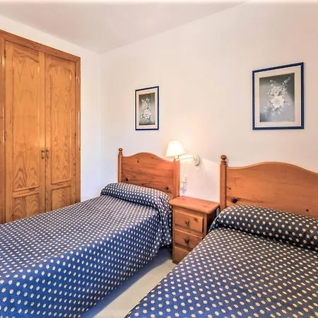 Lively In Andaluc A With Large Pool Apartment Las Salinas (Andalucia)
