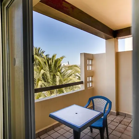 Lively In Andaluc A With Large Pool Apartment Las Salinas (Andalucia)