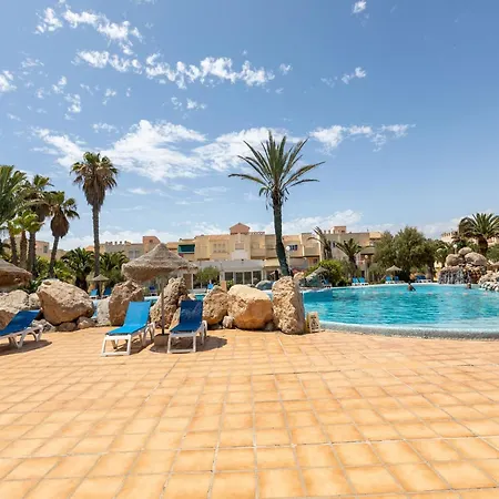 Lively In Andaluc A With Large Pool *