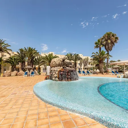 Lively In Andaluc A With Large Pool Las Salinas (Andalucia)