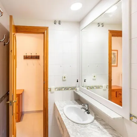 Lively In Andaluc A With Large Pool *